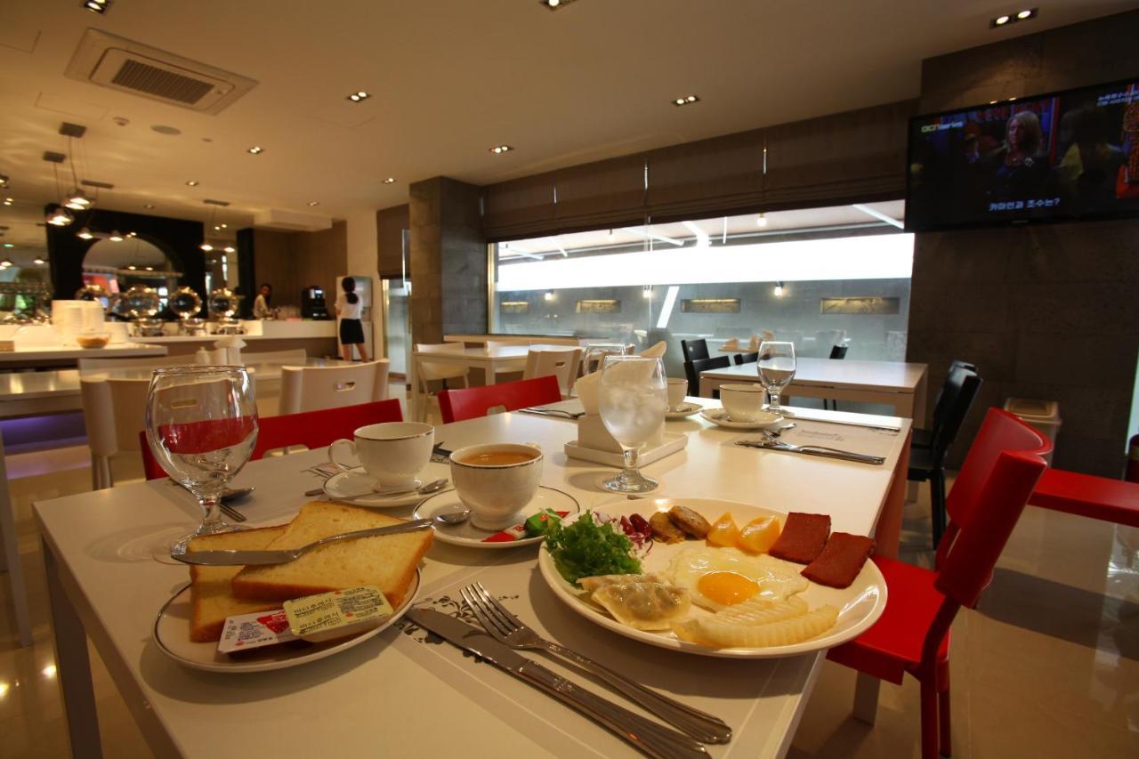 Suwon Reve Hotel Exteriör bild