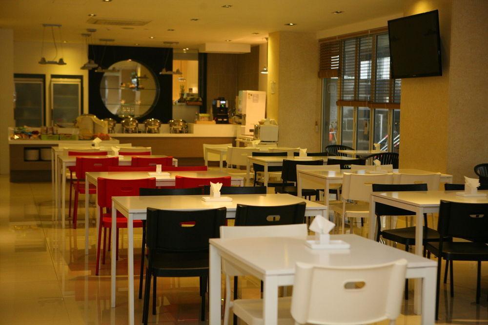 Suwon Reve Hotel Exteriör bild