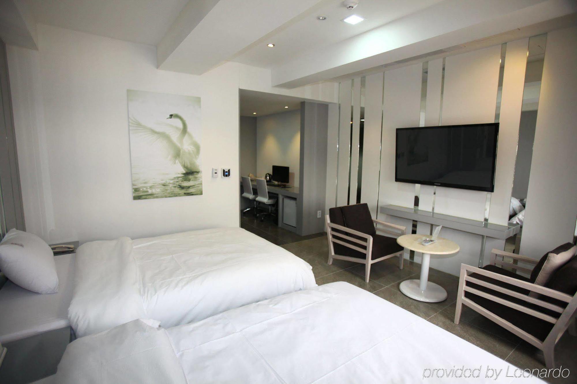 Suwon Reve Hotel Rum bild