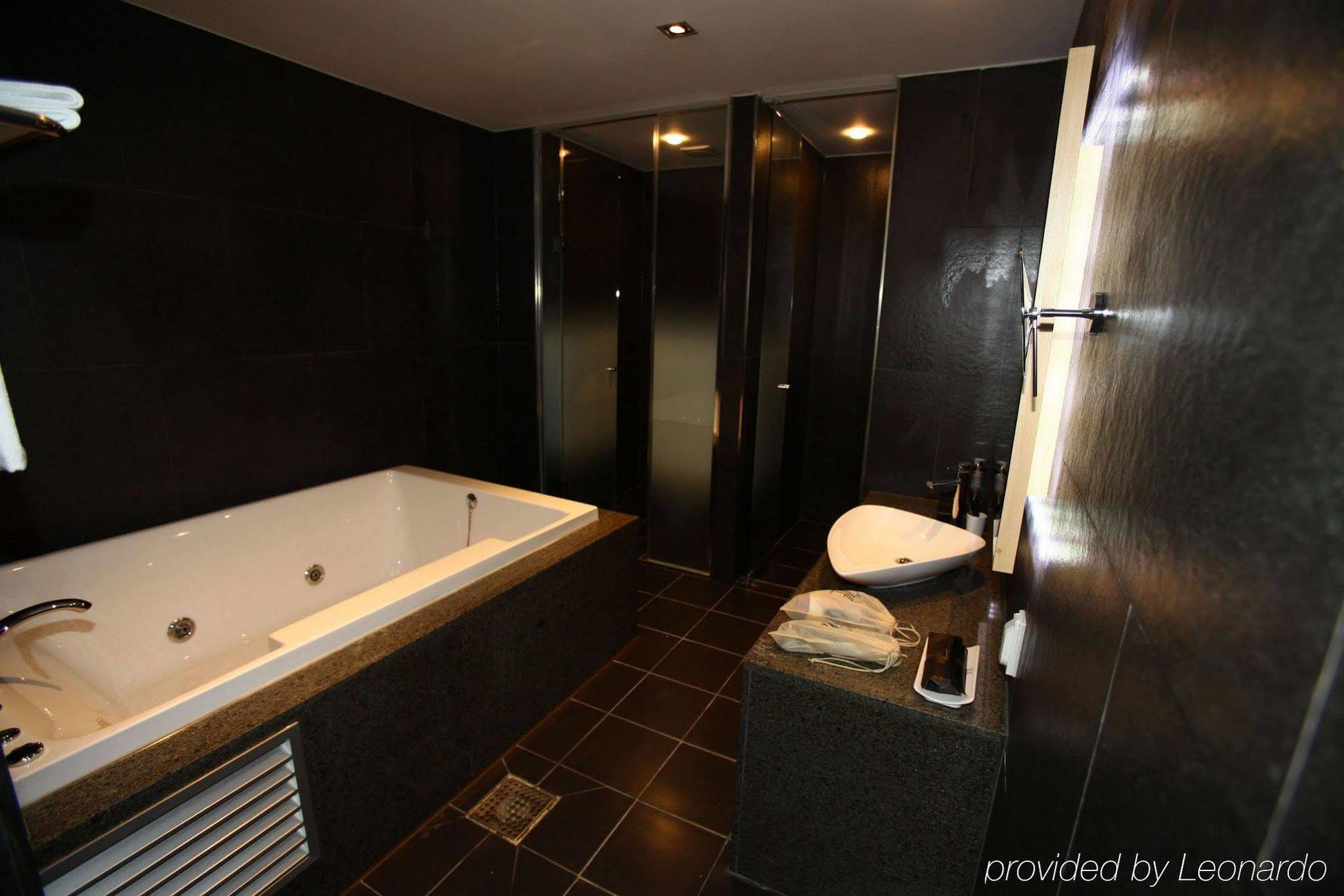 Suwon Reve Hotel Rum bild