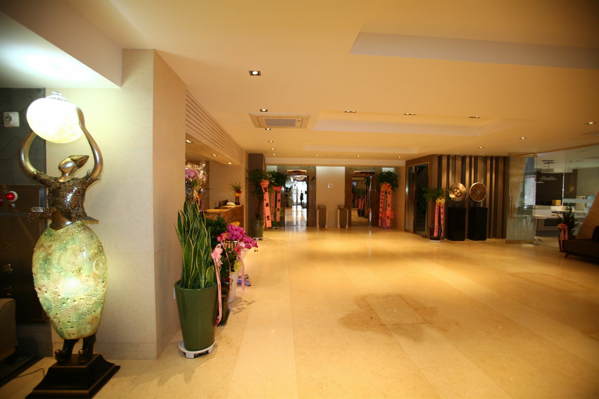 Suwon Reve Hotel Exteriör bild
