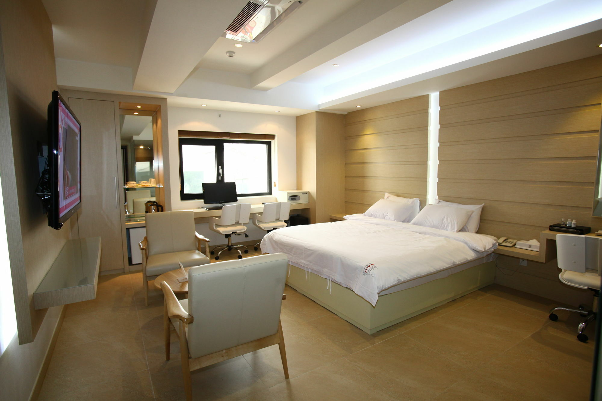 Suwon Reve Hotel Exteriör bild
