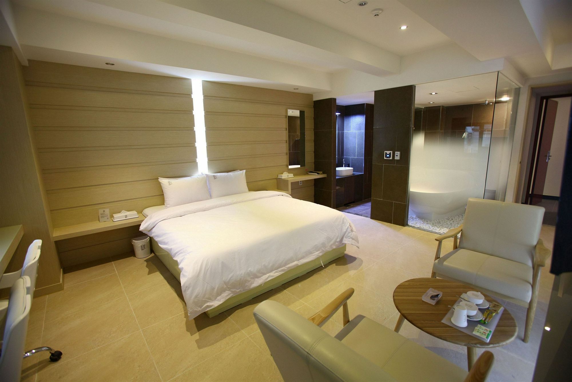 Suwon Reve Hotel Rum bild